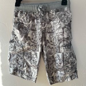 Circo boys cargo shorts - black & white geometric print - M (8-10) GUC